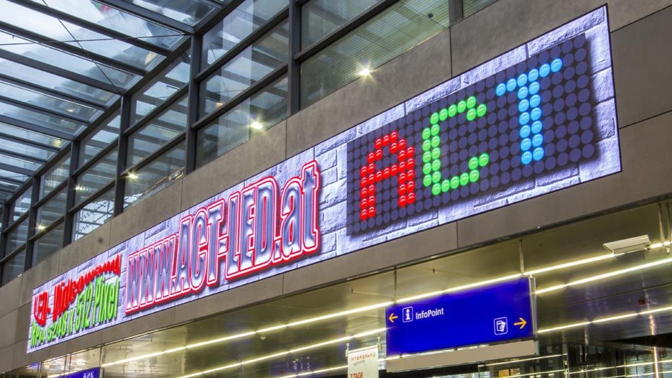 LED Videowände als Anzeigetafel im Hauptbahnhof Wien