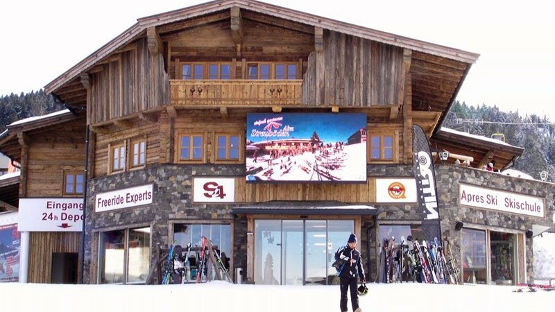 LED Videowand im Skigebiet